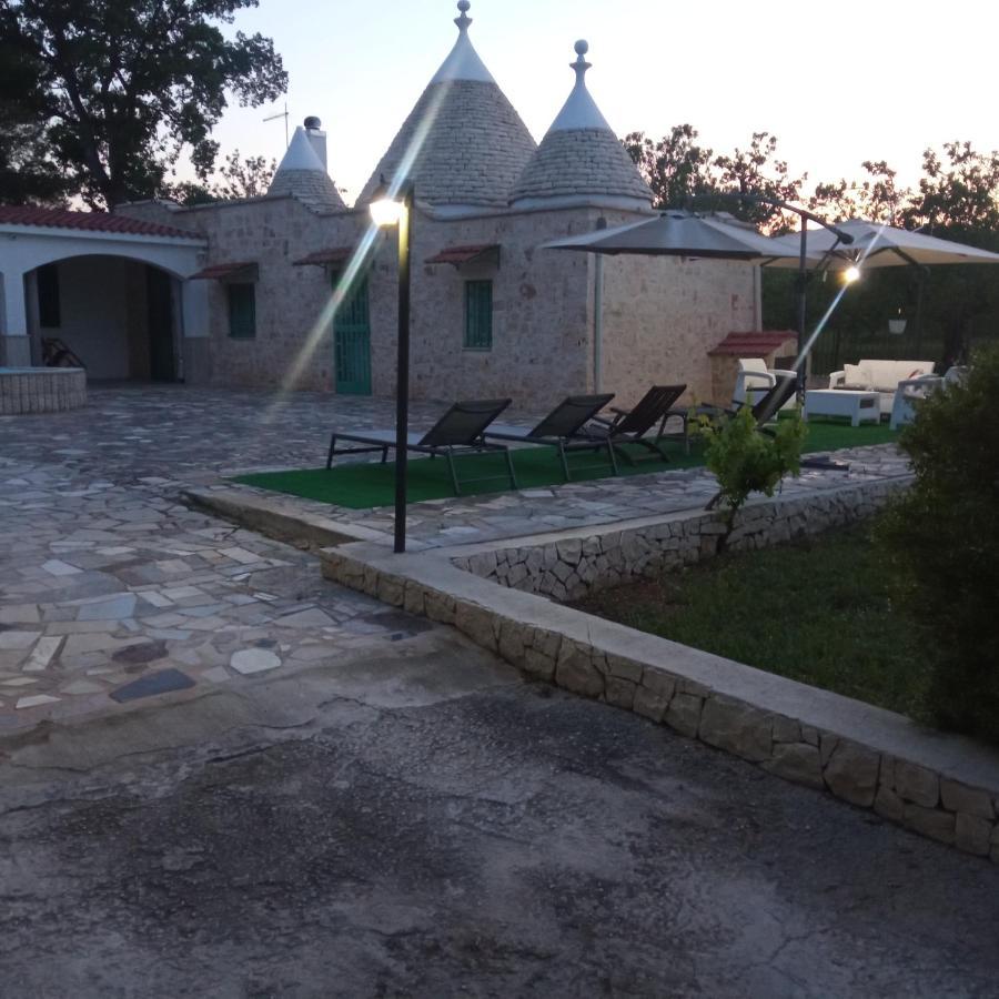 Villa Il Leccio - Trulli تْشيستيرنِنو المظهر الخارجي الصورة