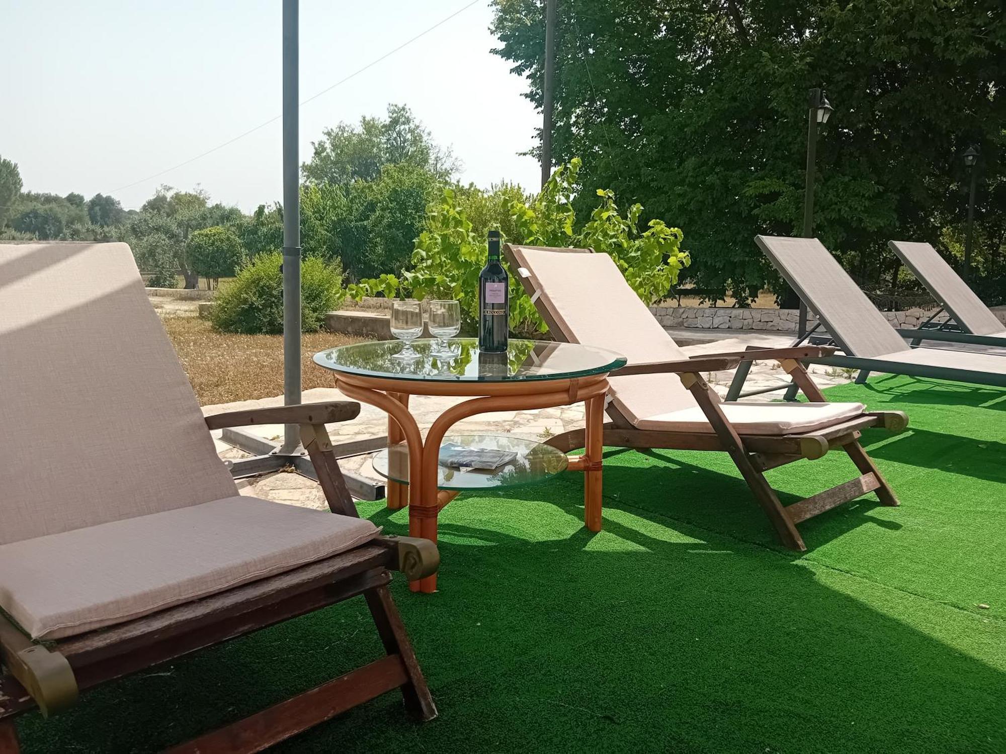 Villa Il Leccio - Trulli تْشيستيرنِنو المظهر الخارجي الصورة