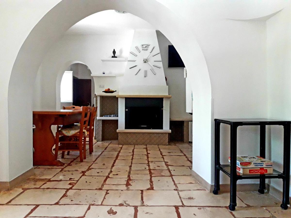 Villa Il Leccio - Trulli تْشيستيرنِنو المظهر الخارجي الصورة